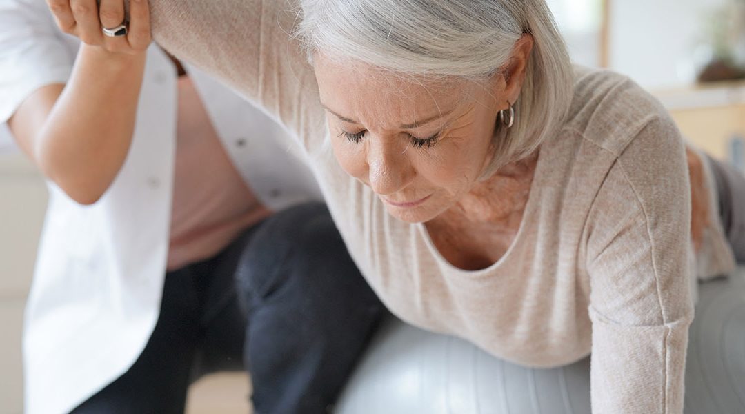 Saiba como a Clínica São Judas melhora a autonomia dos idosos por meio da fisioterapia